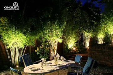 SO SÁNH CÁC LOẠI ĐÈN CÂY SÂN VƯỜN BÁN CHẠY NHẤT TRÊN THỊ TRƯỜNG 